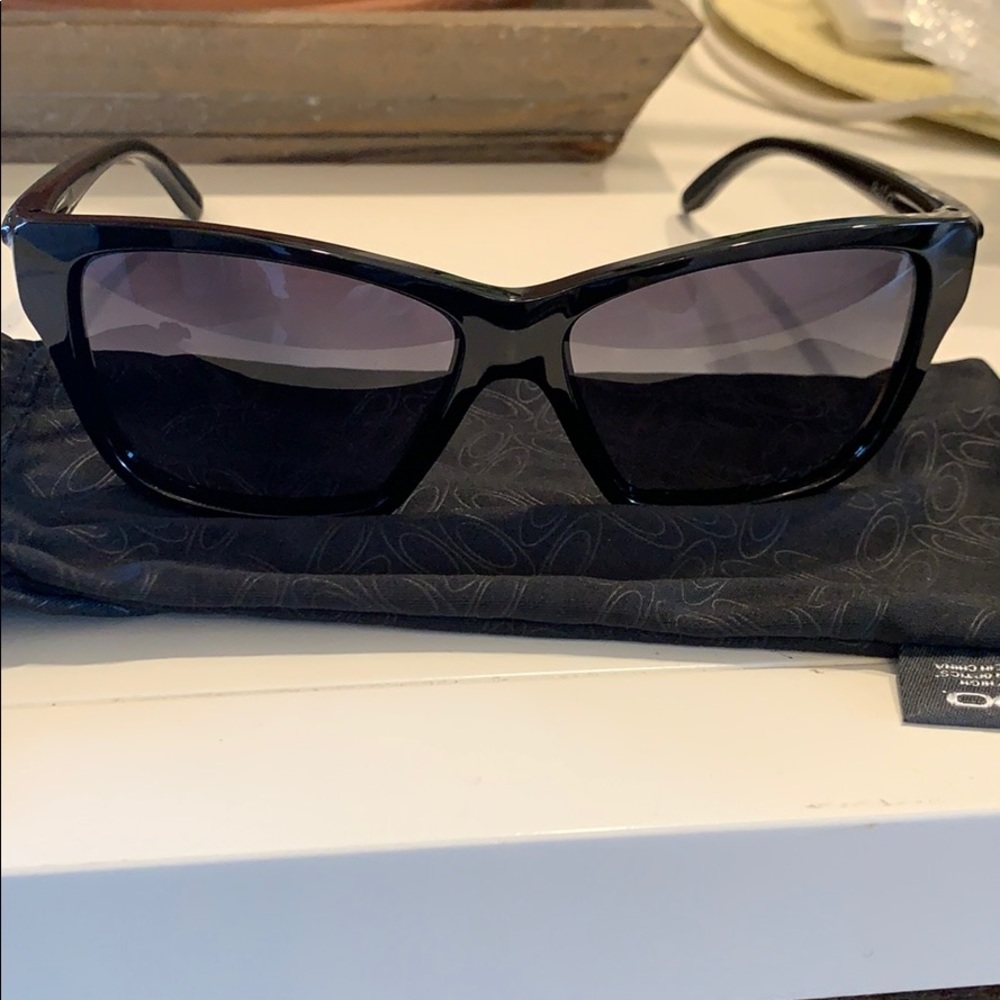 Oakley Womens Sunglasses Hold On